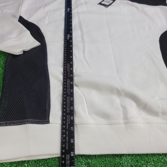 Under Armour Women's Sweatshirt Vented Mesh Sides Size Large White Black Loose - Picture 7 of 9